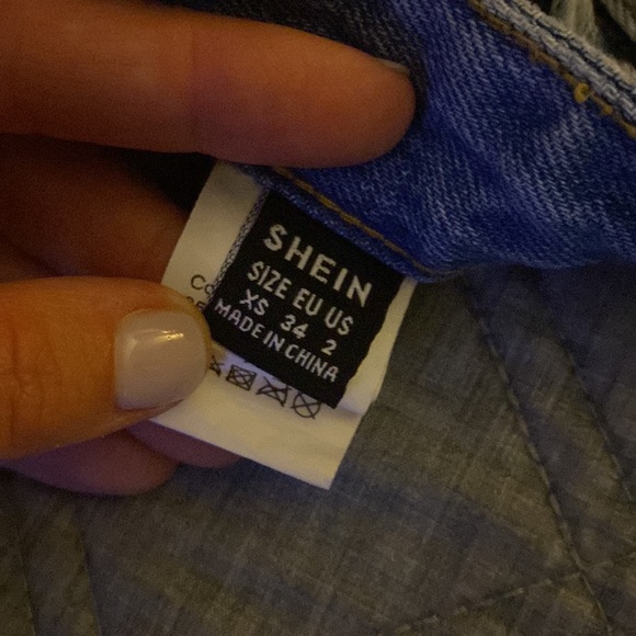 High waisted jean shorts - Picture 4 of 4